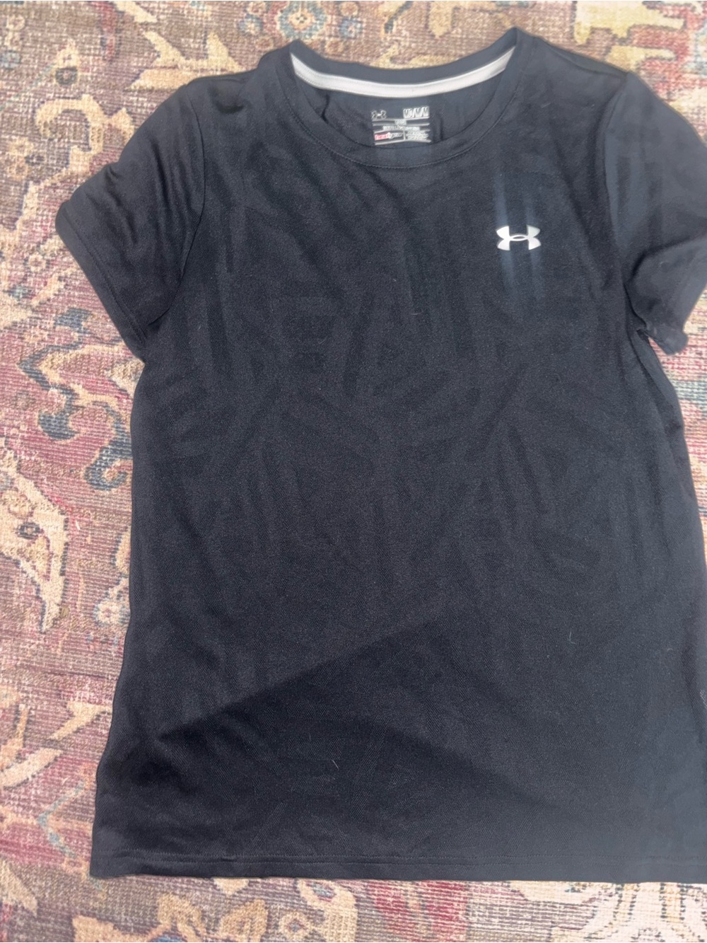 Under Armour Black Short Sleeve Tee - burnout design